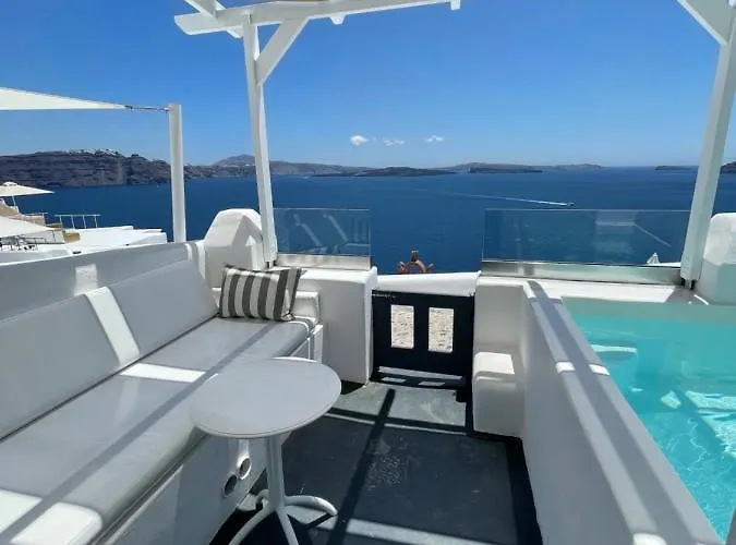 伊亚精选酒店 *